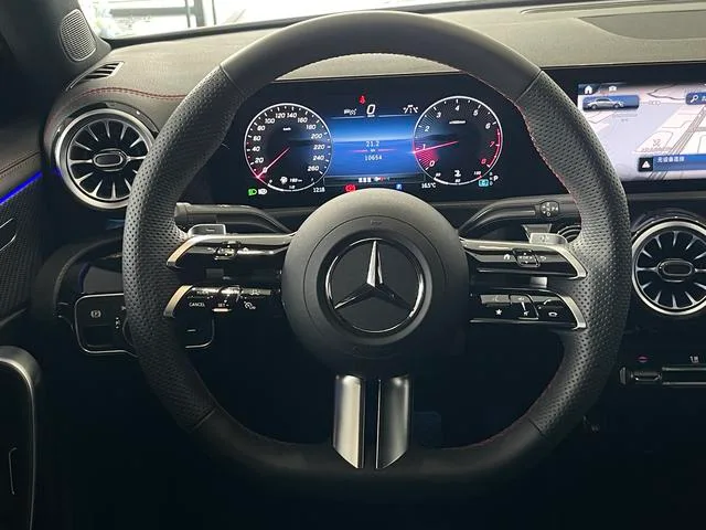 Mercedes-Benz A-Class 2025 A 200 L Version mode intérieur photo 13 Mercedes-Benz A-Class 2025 A 200 L Version mode intérieur photo 13