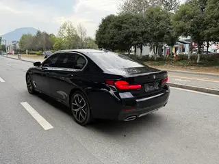 BMW 5 Series 2021 530Li Premium Class M Sports suit exterior photo 5