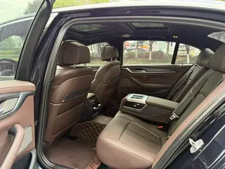 BMW 5 Series 2021 530Li Premium Class M Sports suit interior photo 12