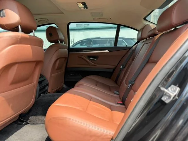 BMW 5 Series 2017 520Li Elegant style interior photo 8