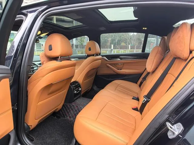 BMW 5 Series 2019 Restyling 530Li Leading Type M Sports suit interior photo 11