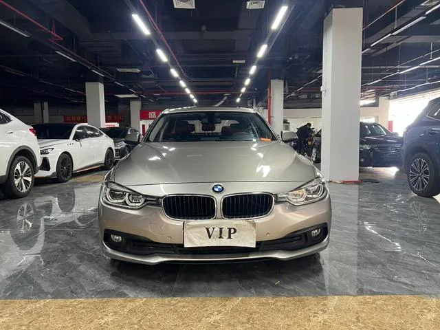BMW 3 Series 2016 316i Fashionable exterior photo 2