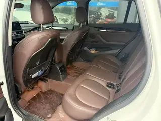 BMW X1 2020 sDrive25Li Leading Type interior photo 6