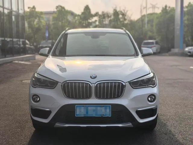 BMW X1 2018 sDrive20Li Leader extérieur photo 2 BMW X1 2018 sDrive20Li Leader extérieur photo 2
