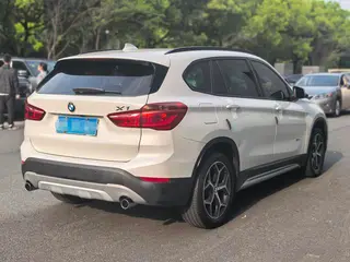 BMW X1 2018 sDrive20Li Leader intérieur photo 16 BMW X1 2018 sDrive20Li Leader intérieur photo 16