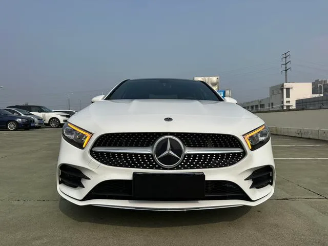 Mercedes-Benz A-Class 2022 Restyling A 200 L Sport Sedan Fashion Edition exterior photo 2 Mercedes-Benz A-Class 2022 Restyling A 200 L Sport Sedan Fashion Edition exterior photo 2