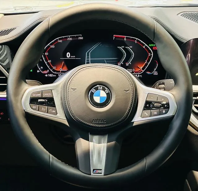 BMW 3 Series 2021 325Li M Sports suit exterior photo 8