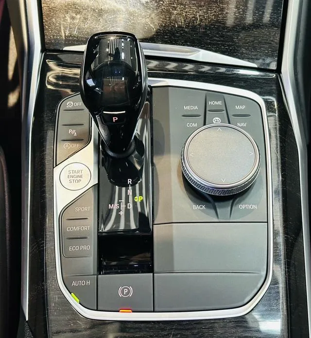 BMW 3 Series 2021 325Li M Sports suit exterior photo 9