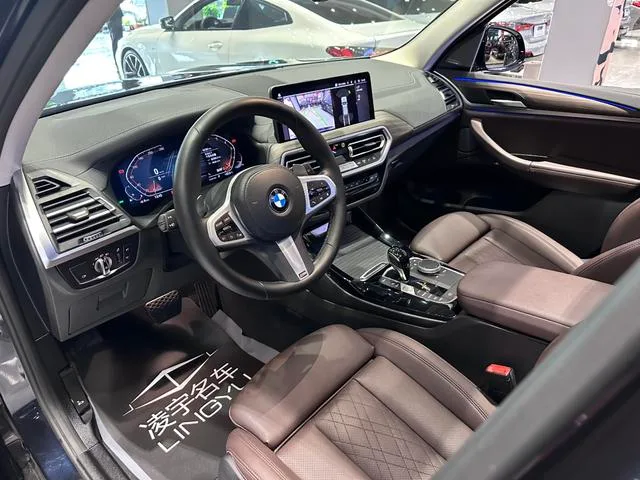 BMW X3 2022 xDrive30i Leader M Ensemble de nuit Yao intérieur photo 11