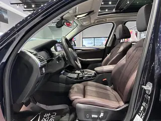 BMW X3 2022 xDrive30i Leader M Ensemble de nuit Yao intérieur photo 12
