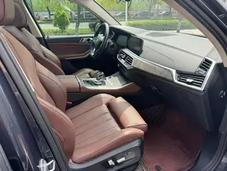 BMW X5 2020 xDrive30i X Design Suit interior photo 11