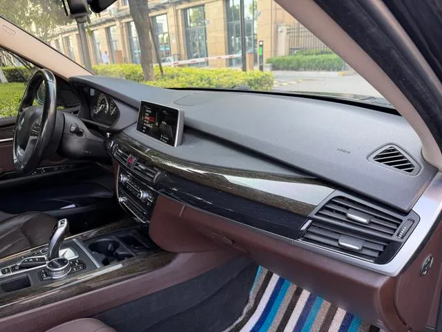 BMW X5 2014 xDrive35i Luxury type interior photo 11