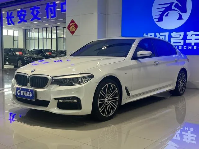 BMW 5 Series 2018 530Li Leading Type M Sports suit exterior photo 1 BMW 5 Series 2018 530Li Leading Type M Sports suit exterior photo 1