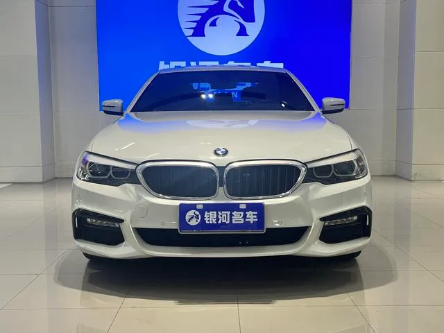 BMW 5 Series 2018 530Li Leading Type M Sports suit exterior photo 2 BMW 5 Series 2018 530Li Leading Type M Sports suit exterior photo 2