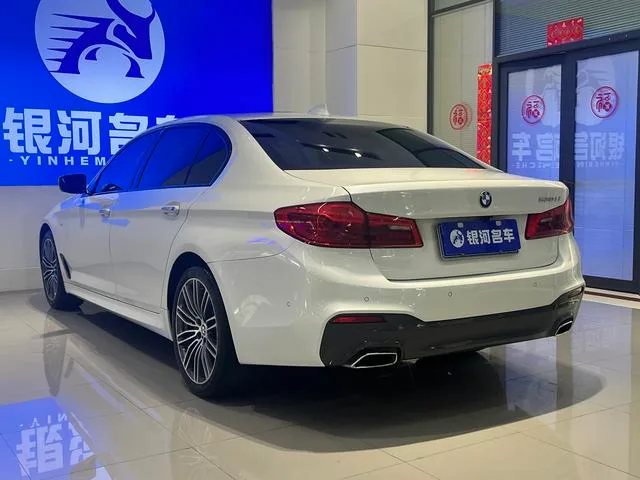 BMW 5 Series 2018 530Li Leading Type M Sports suit interior photo 13 BMW 5 Series 2018 530Li Leading Type M Sports suit interior photo 13