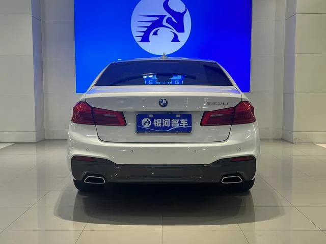 BMW 5 Series 2018 530Li Leading Type M Sports suit interior photo 14 BMW 5 Series 2018 530Li Leading Type M Sports suit interior photo 14
