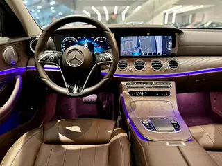 Mercedes-Benz E-Class 2022 E 300 L Type de luxe Voiture extérieur photo 4