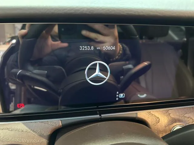 Mercedes-Benz E-Class 2022 E 300 L Type de luxe Voiture intérieur photo 11