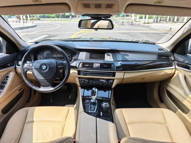 BMW 5 Series 2013 525Li Leading Type exterior photo 6