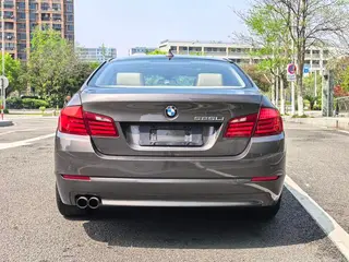 BMW 5 Series 2013 525Li Leading Type interior photo 11