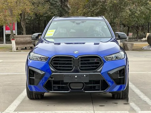 BMW X5 M 2023 X5 M Versión Thunder exterior foto 2 BMW X5 M 2023 X5 M Versión Thunder exterior foto 2