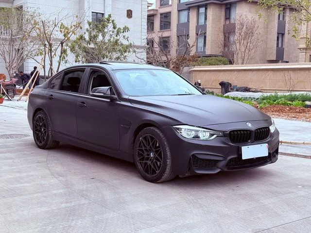 BMW 3 Series 2018 320Li Fashionable exterior photo 3