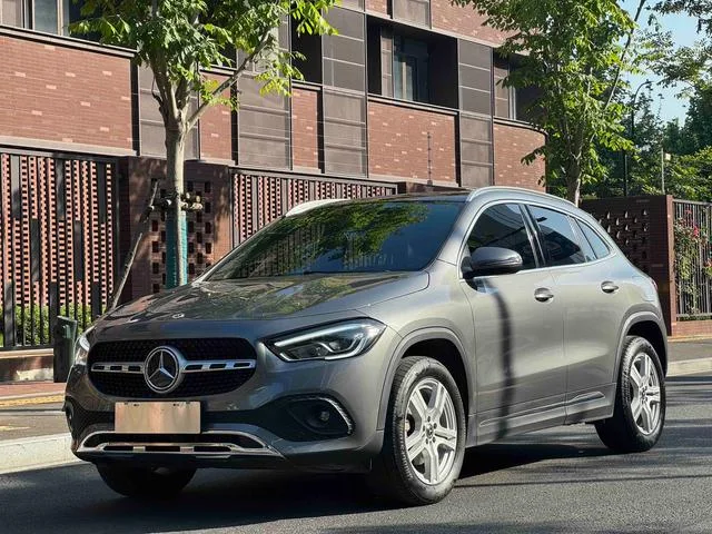 Mercedes-Benz GLA 2022 Second change GLA 200 exterior photo 1 Mercedes-Benz GLA 2022 Second change GLA 200 exterior photo 1