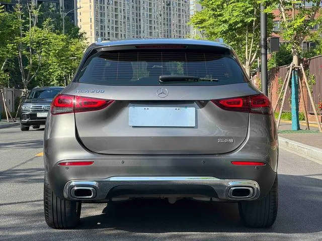 Mercedes-Benz GLA 2022 Second change GLA 200 interior photo 17 Mercedes-Benz GLA 2022 Second change GLA 200 interior photo 17