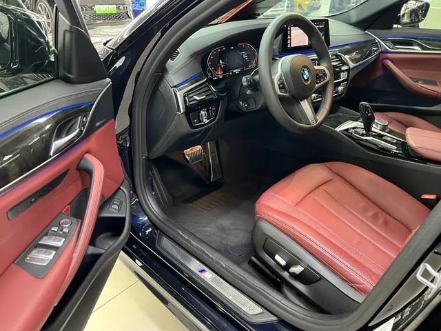 BMW 5 Series 2020 530Li Leading Type M Sports suit interior photo 11 BMW 5 Series 2020 530Li Leading Type M Sports suit interior photo 11