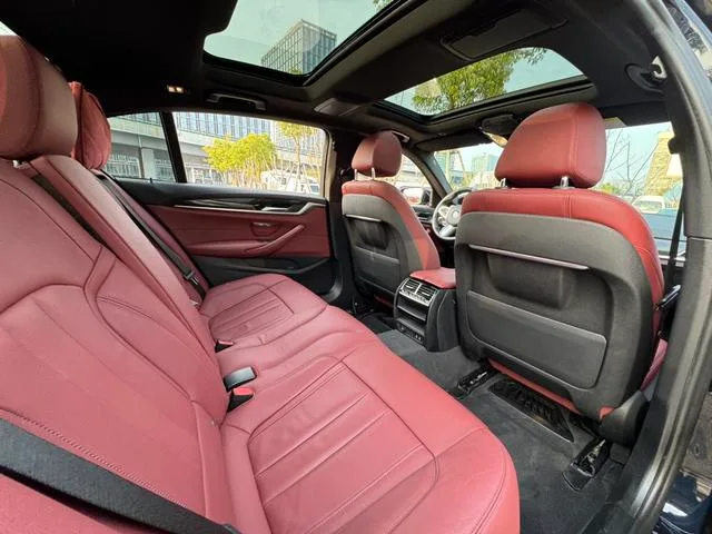 BMW 5 Series 2020 530Li Leading Type M Sports suit interior photo 19 BMW 5 Series 2020 530Li Leading Type M Sports suit interior photo 19