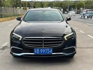 Mercedes-Benz E-Class 2022 E 260 L Coche exterior foto 3 Mercedes-Benz E-Class 2022 E 260 L Coche exterior foto 3