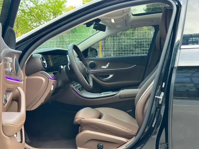 Mercedes-Benz E-Class 2022 E 260 L Coche exterior foto 8 Mercedes-Benz E-Class 2022 E 260 L Coche exterior foto 8