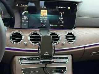 Mercedes-Benz E-Class 2022 E 260 L Coche interior foto 15 Mercedes-Benz E-Class 2022 E 260 L Coche interior foto 15