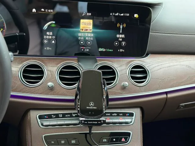 Mercedes-Benz E-Class 2022 E 260 L Coche interior foto 15 Mercedes-Benz E-Class 2022 E 260 L Coche interior foto 15
