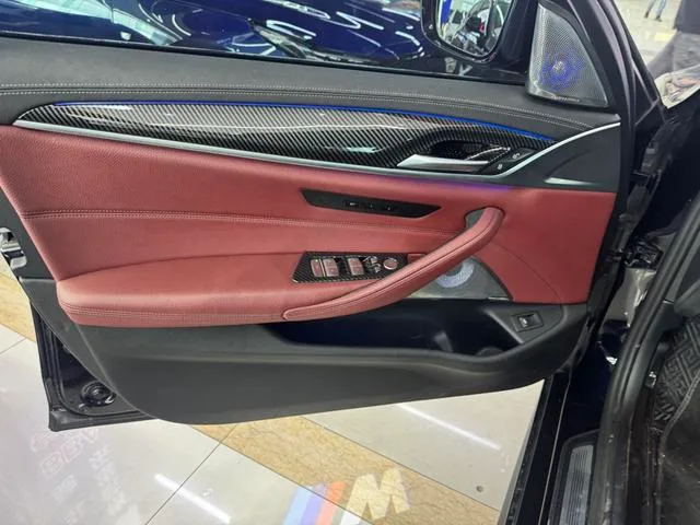 BMW 5 Series 2020 530Li Leading Type M Sports suit interior photo 9
