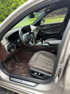BMW 5 Series 2021 525Li M Sports suit interior photo 9 BMW 5 Series 2021 525Li M Sports suit interior photo 9