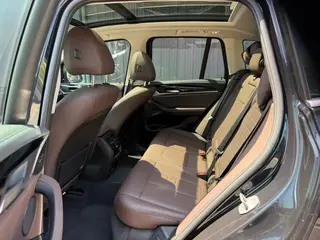 BMW X3 2020 xDrive25i M Спортивный костюм интерьер фото 6