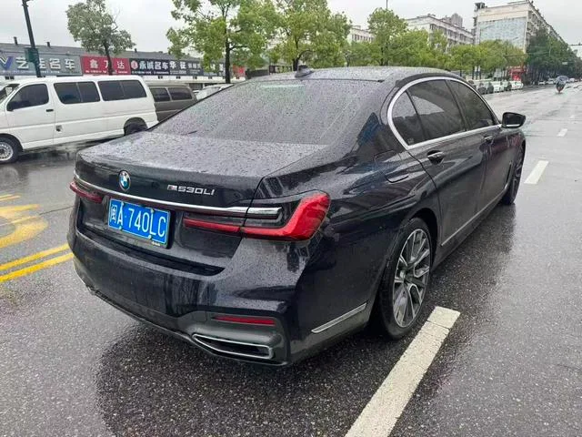 BMW 7 Series 2019 730Li M Conjunto deportivo interior foto 9 BMW 7 Series 2019 730Li M Conjunto deportivo interior foto 9