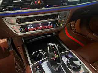 BMW 7 Series 2019 Restyling 740Li xDrive Administrative Luxury Set exterior photo 8