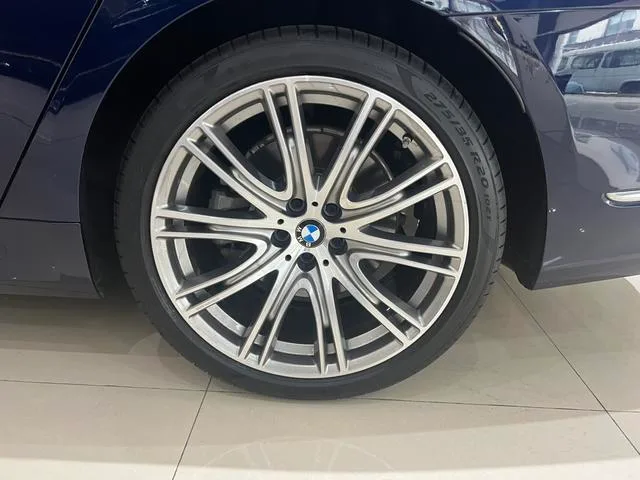 BMW 7 Series 2019 Restyling 740Li xDrive Administrative Luxury Set interior photo 11