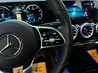 Mercedes-Benz GLA 2022 Segundo cambio GLA 200 interior foto 18 Mercedes-Benz GLA 2022 Segundo cambio GLA 200 interior foto 18