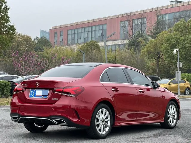 Mercedes-Benz A-Class 2022 Restyling A 200 L Sport Sedan Fashion Edition exterior photo 5 Mercedes-Benz A-Class 2022 Restyling A 200 L Sport Sedan Fashion Edition exterior photo 5