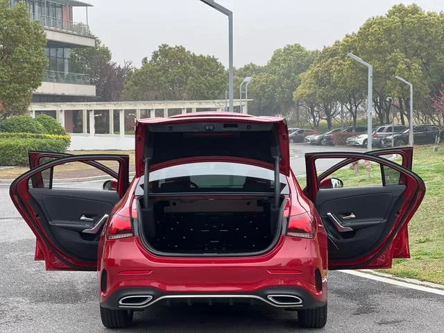 Mercedes-Benz A-Class 2022 Restyling A 200 L Sport Sedan Fashion Edition exterior photo 8 Mercedes-Benz A-Class 2022 Restyling A 200 L Sport Sedan Fashion Edition exterior photo 8
