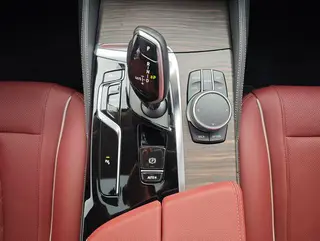 BMW 5 Series 2021 530Li Leading Type Luxury Set interior photo 12 BMW 5 Series 2021 530Li Leading Type Luxury Set interior photo 12