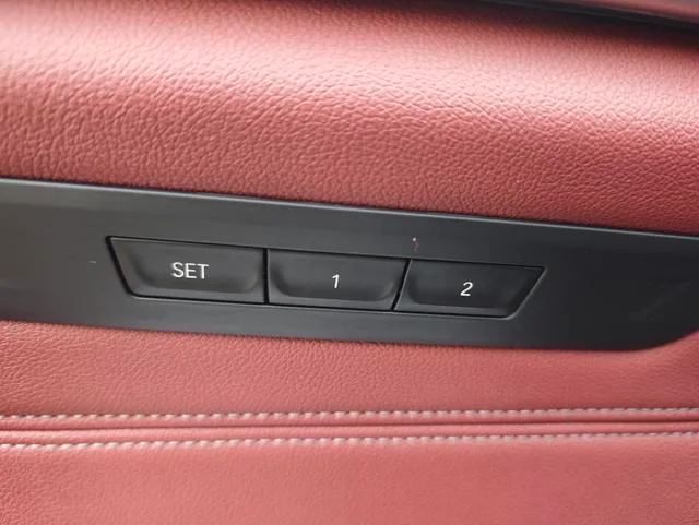 BMW 5 Series 2021 530Li Leading Type Luxury Set interior photo 13 BMW 5 Series 2021 530Li Leading Type Luxury Set interior photo 13