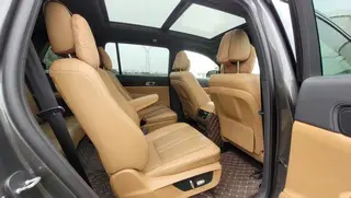 Li Auto ONE 2020 extended range 6 Seat plate interior photo 9