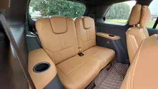 Li Auto ONE 2020 extended range 6 Seat plate interior photo 10