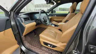 Li Auto ONE 2020 extended range 6 Seat plate interior photo 14