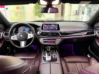 BMW 7 Series 2019 730Li M Conjunto deportivo interior foto 7 BMW 7 Series 2019 730Li M Conjunto deportivo interior foto 7