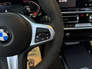 BMW X3 2022 xDrive25i M Sports suit interior photo 18
